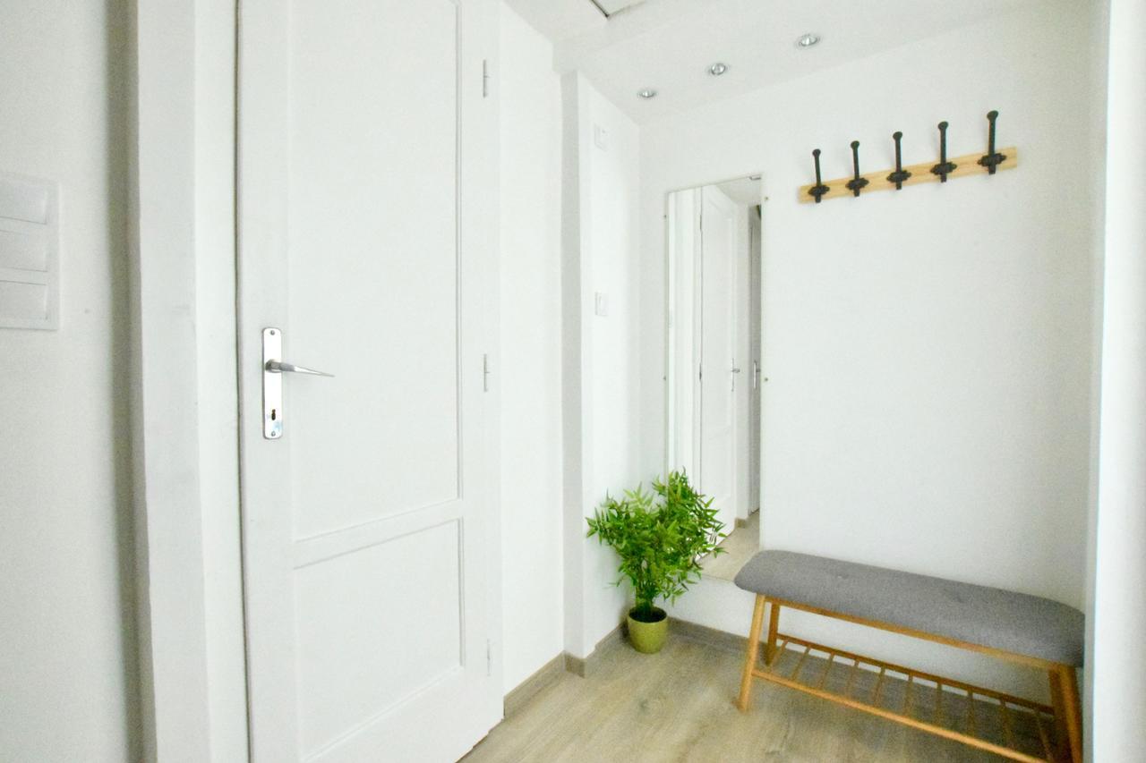 Standard Apartment By Hi5 - Bazilika Suite Budapest Exterior foto